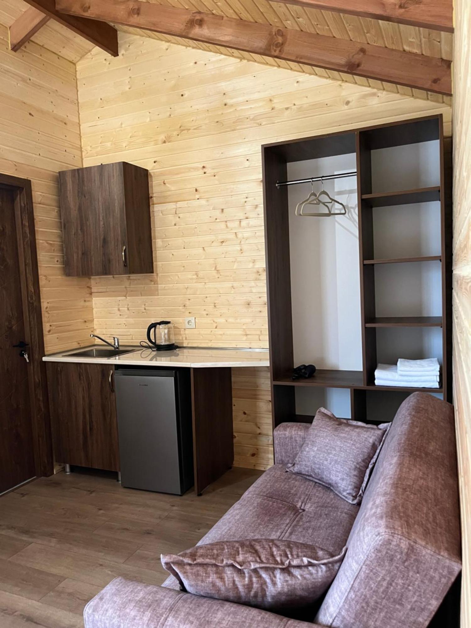 Finca Idoize Camping Hotel Akhmeta Esterno foto