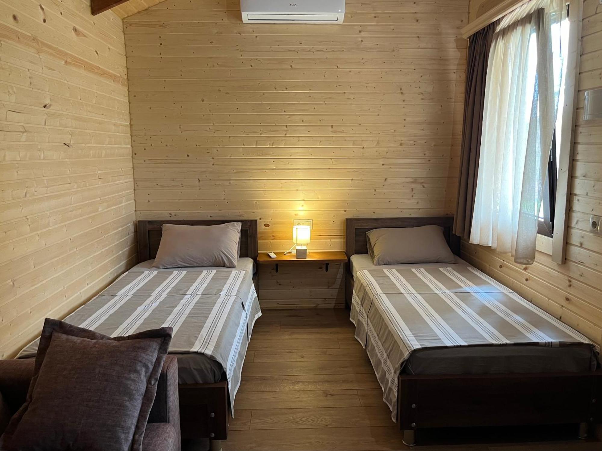 Finca Idoize Camping Hotel Akhmeta Esterno foto